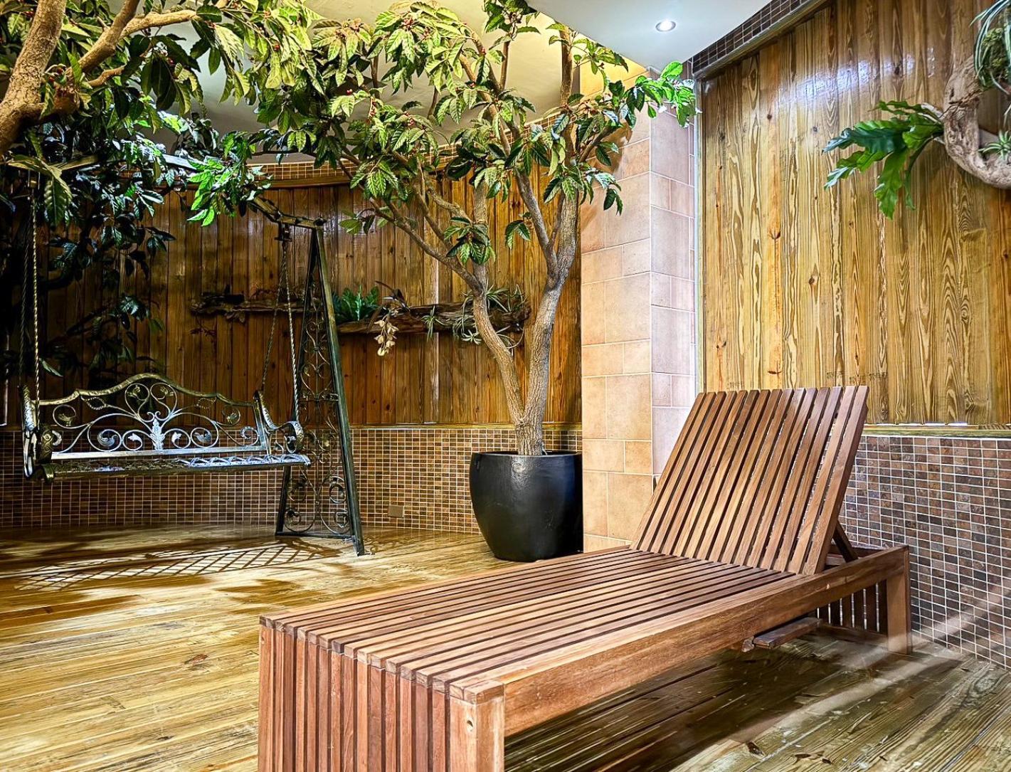 All-Ur Boutique Motel -Chia Yi Branch Чиай Сити Екстериор снимка